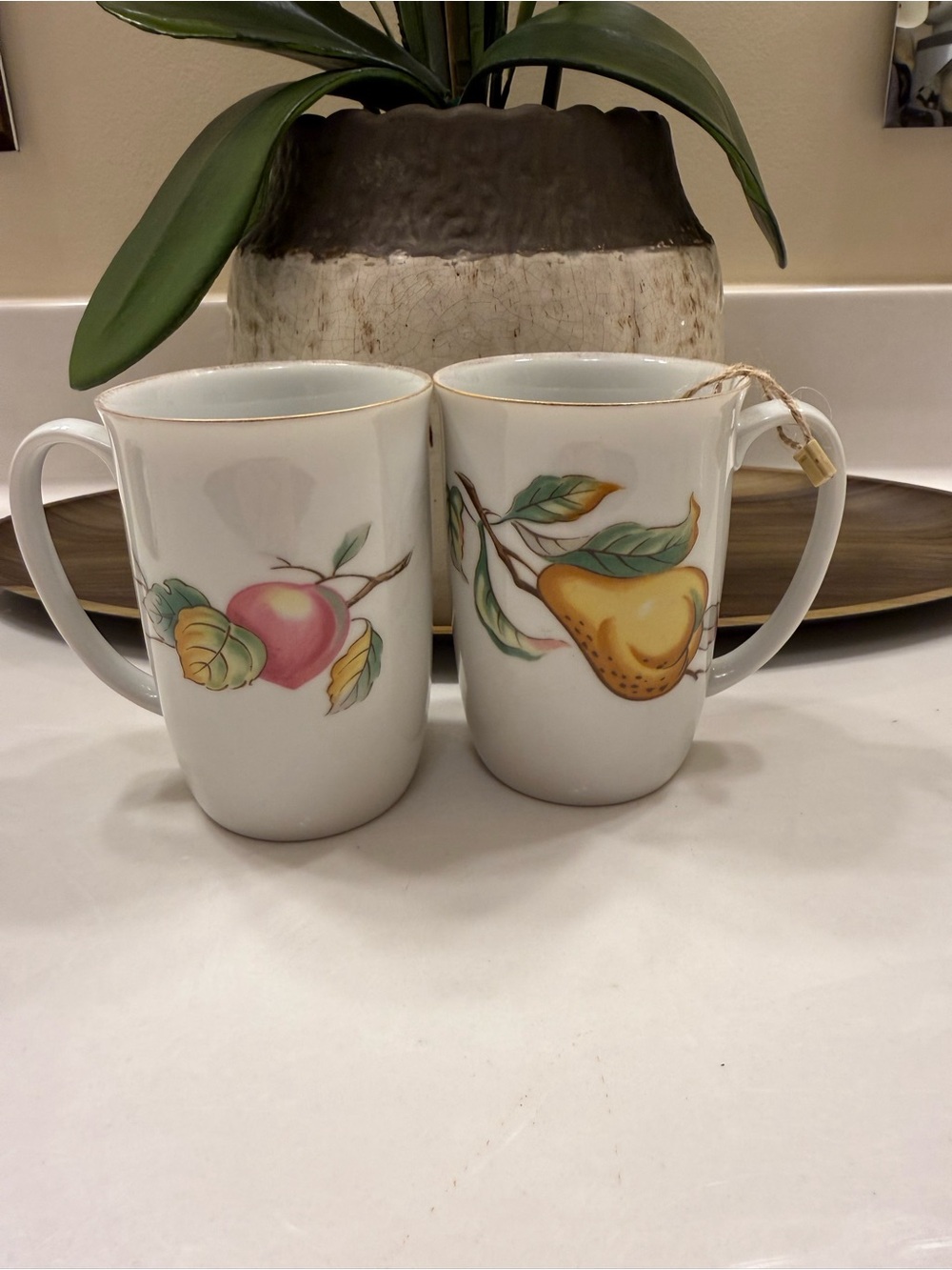 🎉 2 Shafford co White Fruit Pattern Mugs - Set of 2